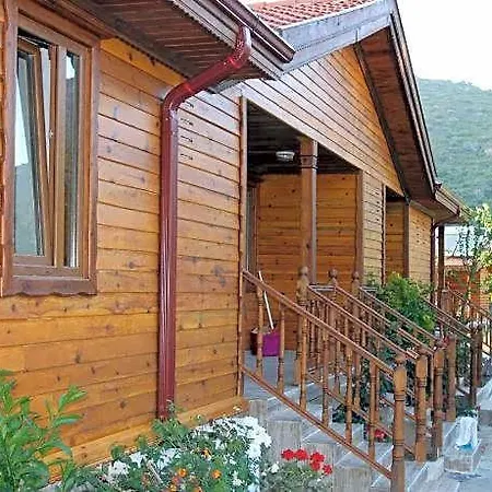 Otel Elly's 3*